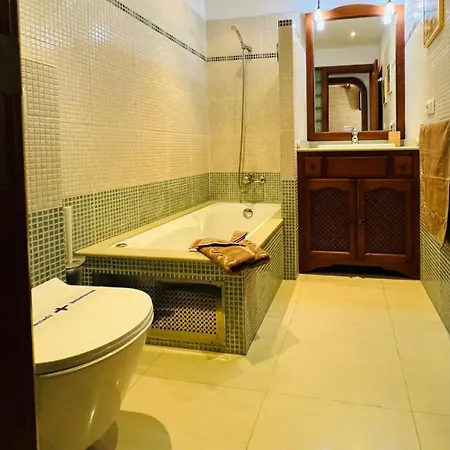 Casa Sheila, Ideal Familias * Tías